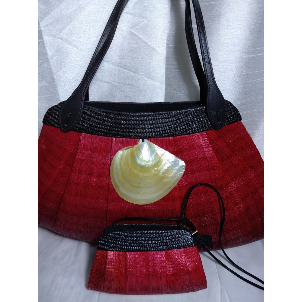 Woven Straw Handbag and crossbody purse With Golden Mother Of Pearl Setβ